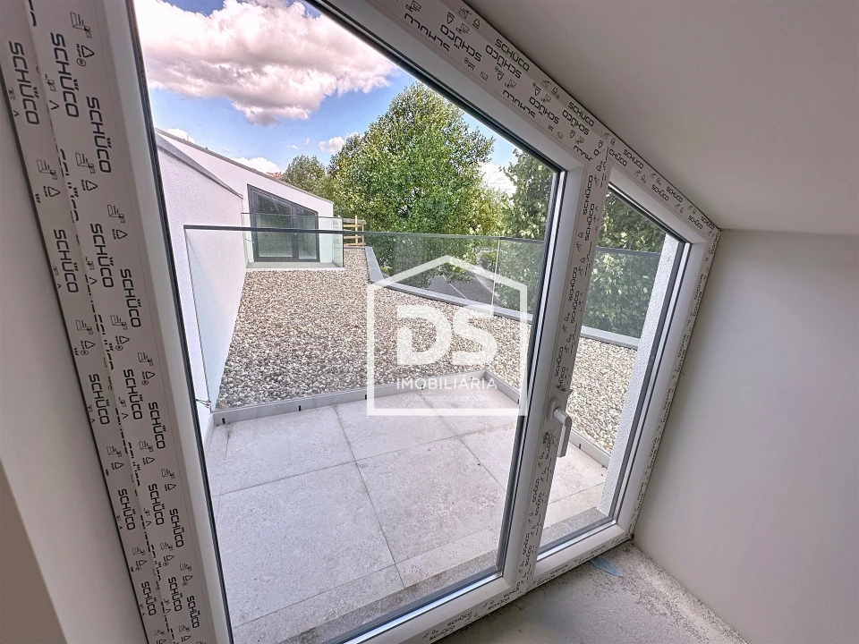 Apartamento T5 para Venda em Viseu Foto 22