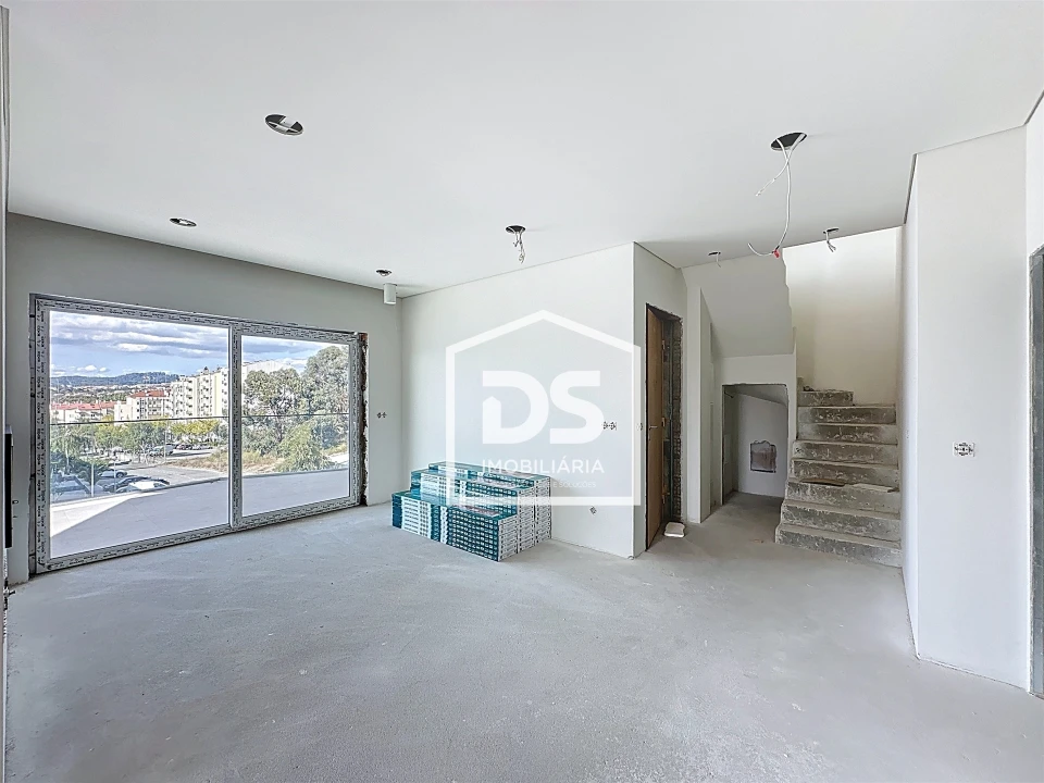 Apartamento T5 para Venda em Viseu Foto 10
