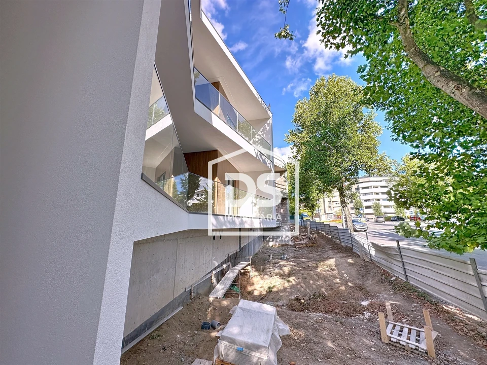 Apartamento T5 para Venda em Viseu Foto 29