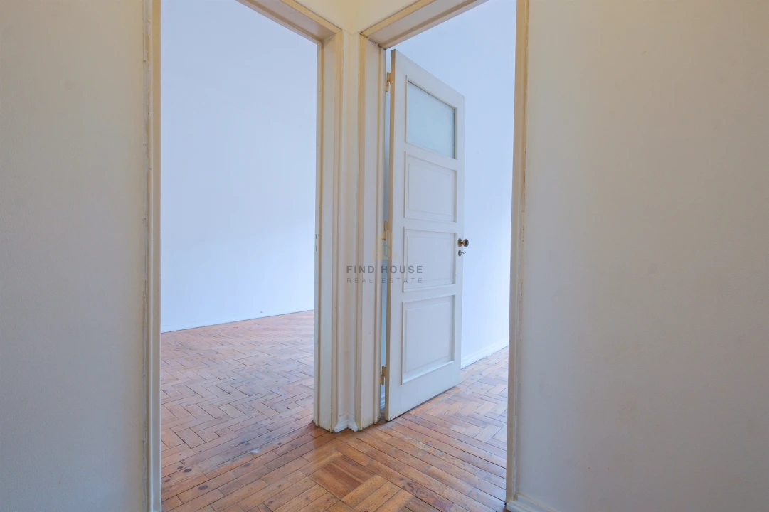 Apartamento T2 para Venda em Oeiras e São Julião da Barra, Paço de Arcos e Caxias Foto 3