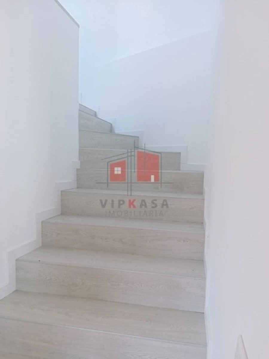 Apartamento T3 para Venda em A dos Cunhados e Maceira Foto 5