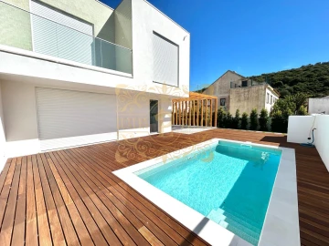 Moradia T3 para Venda em Sesimbra (Castelo)