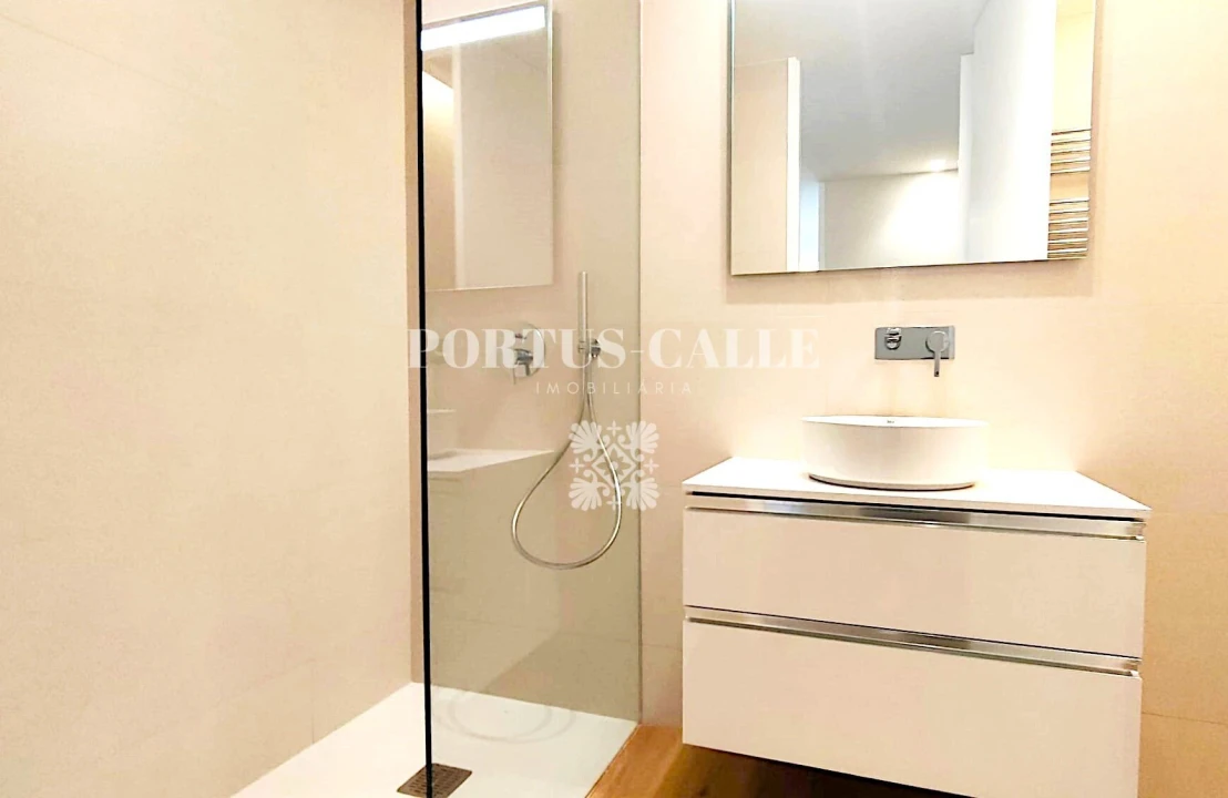 Apartamento T2 para Venda em Mafamude e Vilar do Paraíso Foto 8