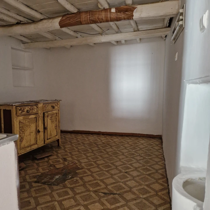 Moradia T2 para Venda em Sé e São Lourenço Foto 5