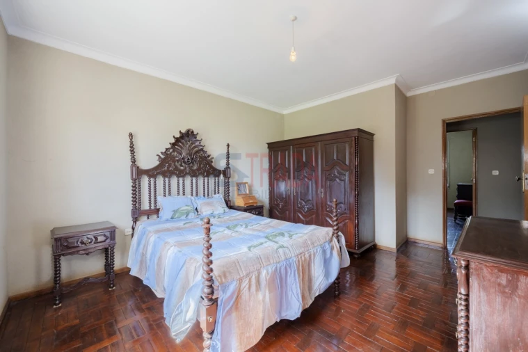 Moradia T4 para Venda em Freiriz Foto 8