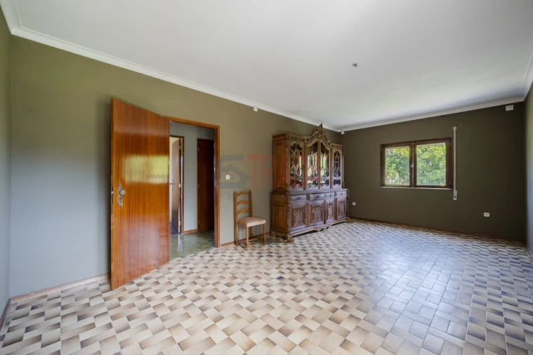 Moradia T4 para Venda em Freiriz Foto 4