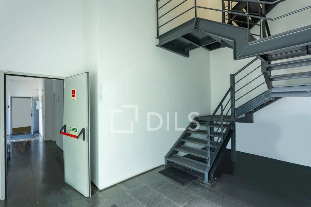 Armazém para Arrendamento em Póvoa de Santa Iria e Forte da Casa Foto 12