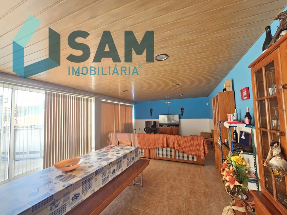Moradia T4 para Venda em Santa Maria, São Pedro e Matacães Foto 8