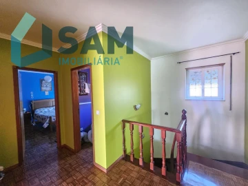 Moradia T4 para Venda em Santa Maria, São Pedro e Matacães