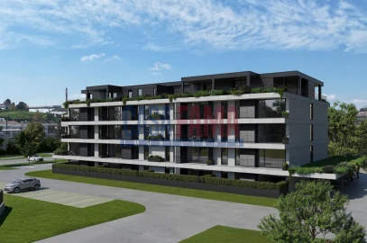 Apartamento T4 para Venda em Ferreiros e Gondizalves