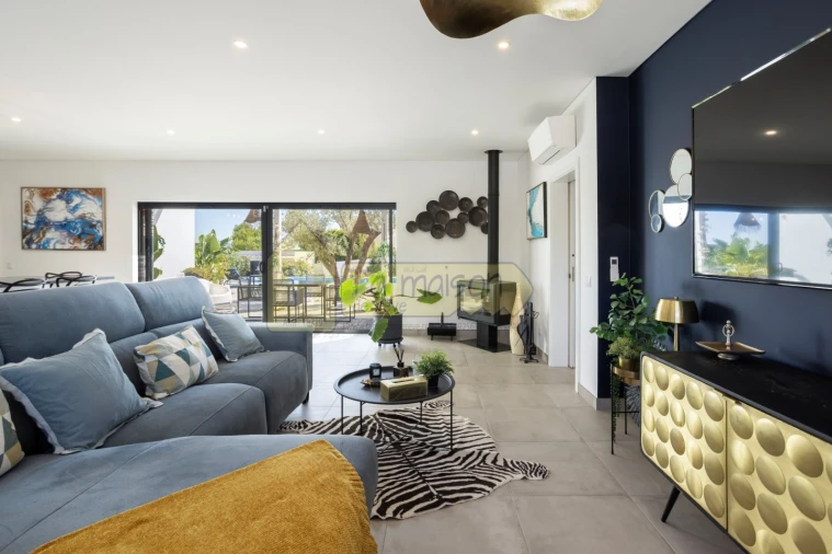 Moradia T3 para Venda em Quelfes Foto 2