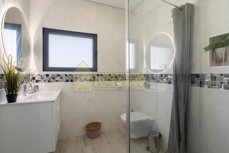 Moradia T3 para Venda em Quelfes Foto 22