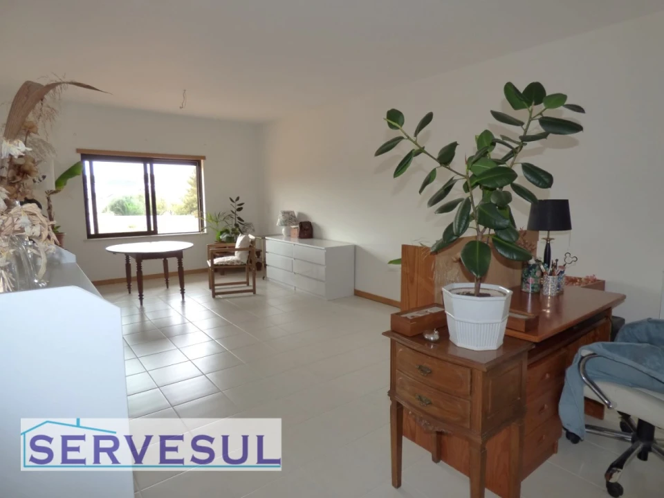 Apartamento T1 para Venda em Silves Foto 6