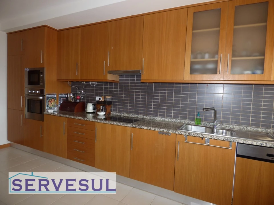 Apartamento T1 para Venda em Silves Foto 8