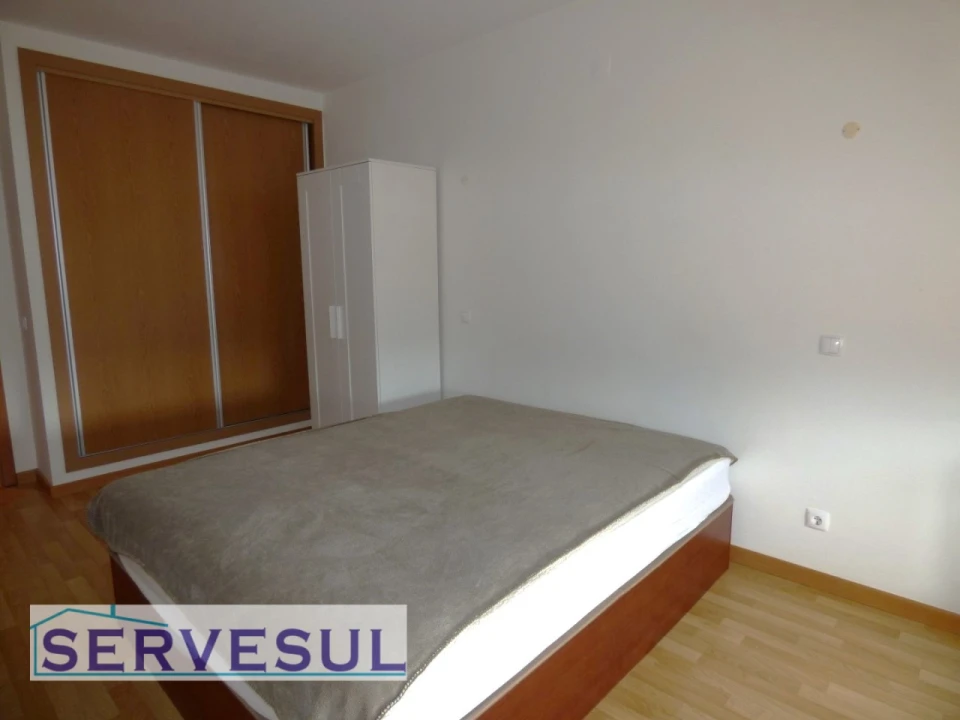 Apartamento T1 para Venda em Silves Foto 11