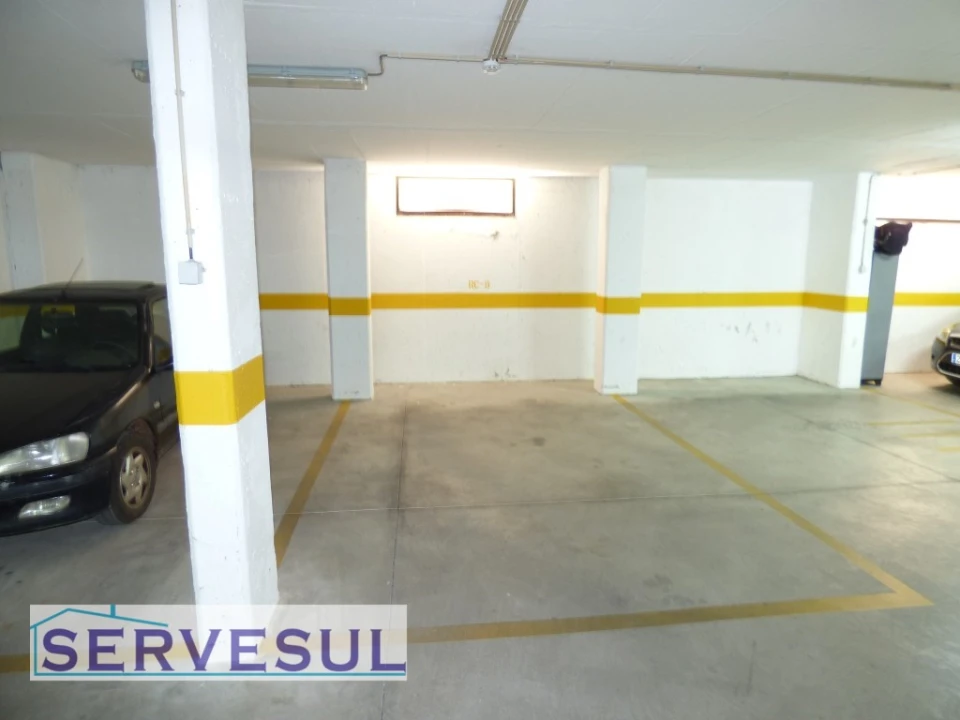 Apartamento T1 para Venda em Silves Foto 15