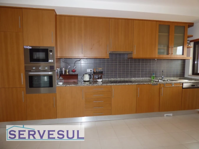 Apartamento T1 para Venda em Silves Foto 9