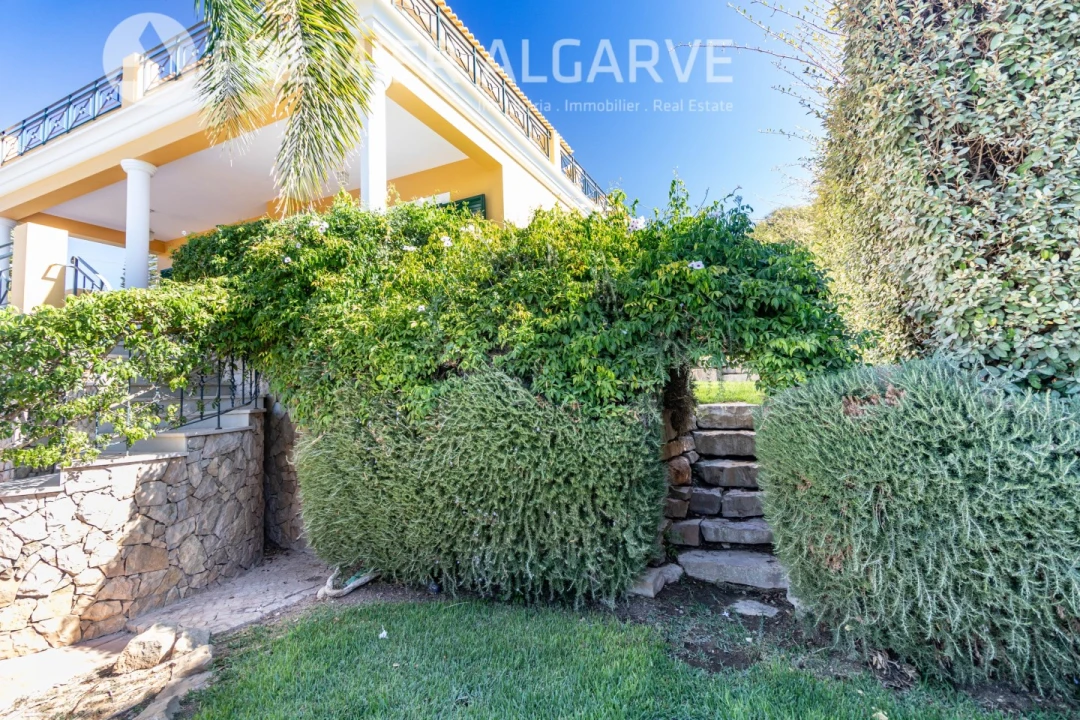 Moradia T4 para Venda em Boliqueime Foto 10