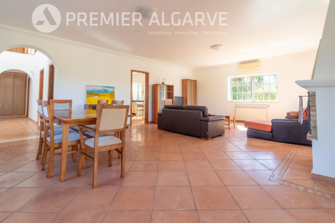 Moradia T4 para Venda em Boliqueime Foto 15