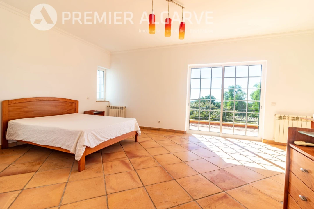 Moradia T4 para Venda em Boliqueime Foto 25