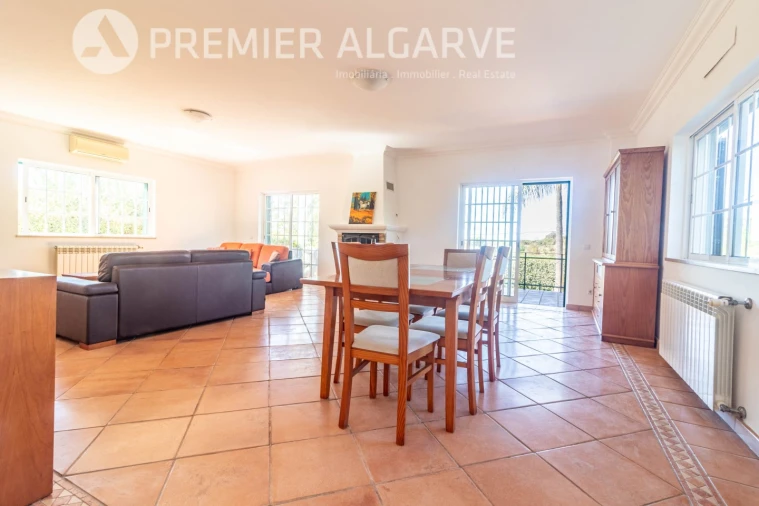 Moradia T4 para Venda em Boliqueime Foto 14