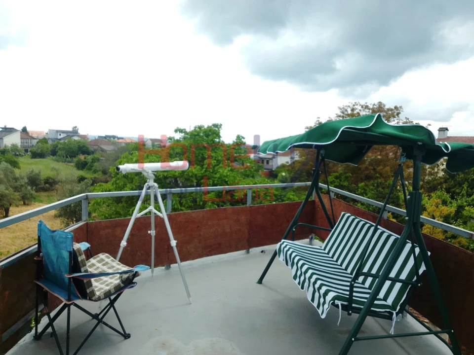 Moradia T4 para Venda em Lajeosa do Dão Foto 7