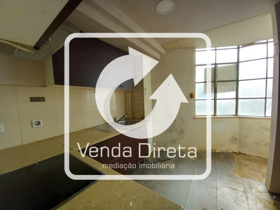 Apartamento T2 para Venda em Póvoa de Santo Adrião e Olival Basto Foto 9