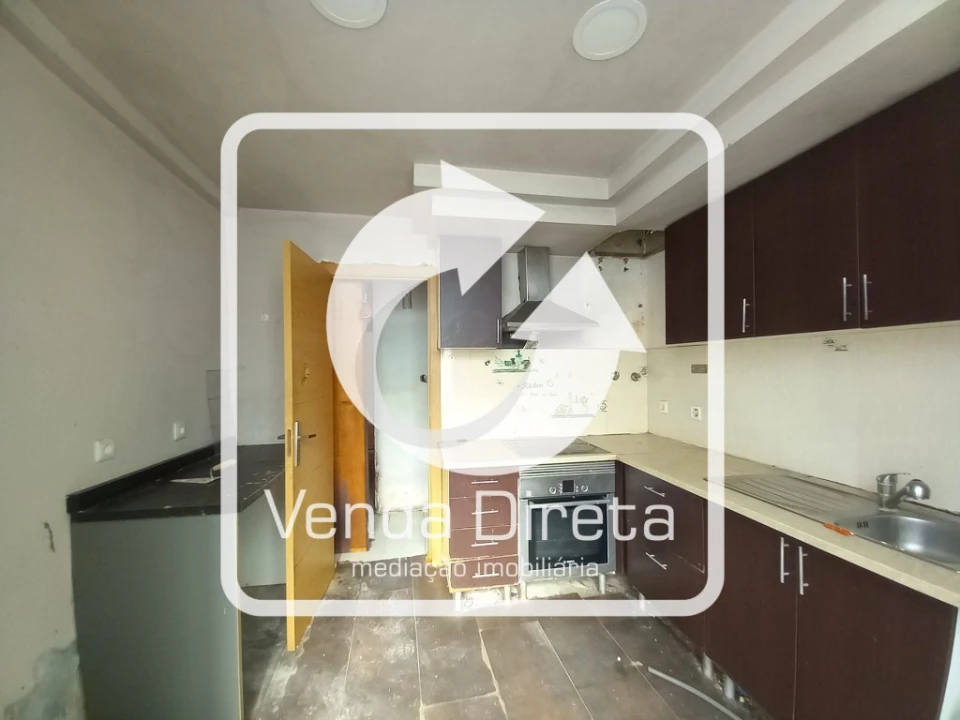 Apartamento T2 para Venda em Póvoa de Santo Adrião e Olival Basto Foto 10
