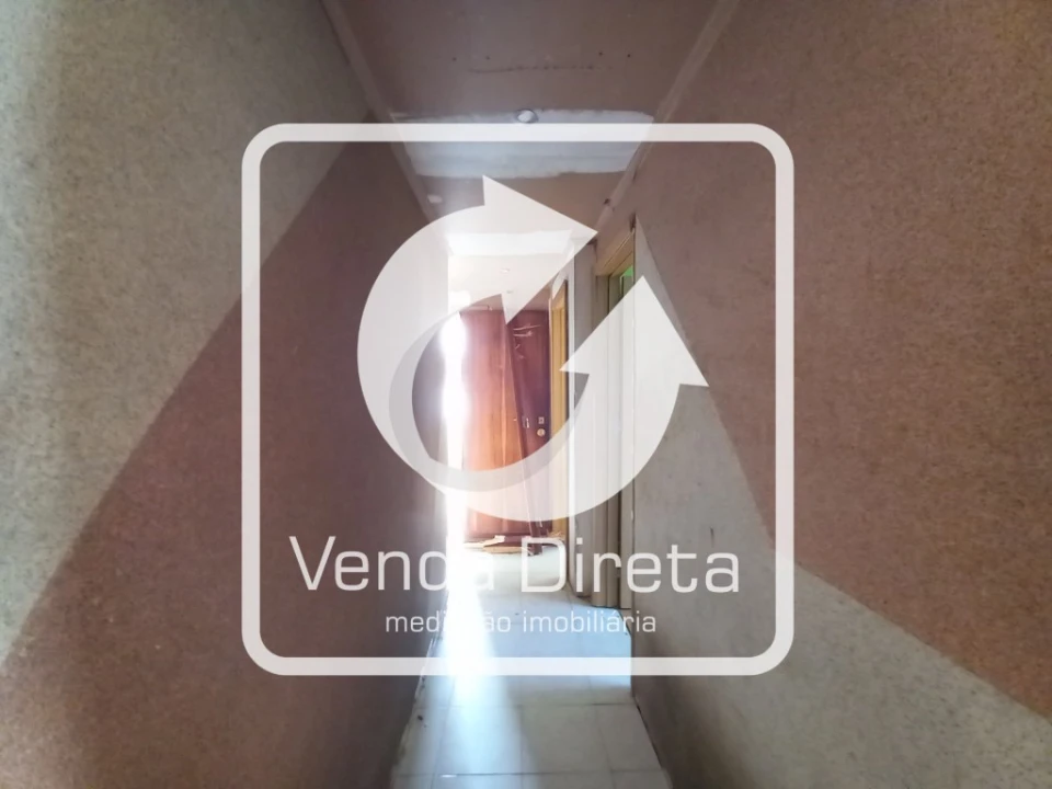 Apartamento T2 para Venda em Póvoa de Santo Adrião e Olival Basto Foto 18