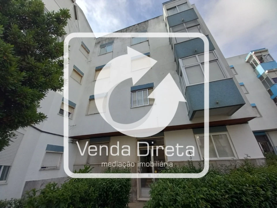 Apartamento T2 para Venda em Póvoa de Santo Adrião e Olival Basto Foto 22