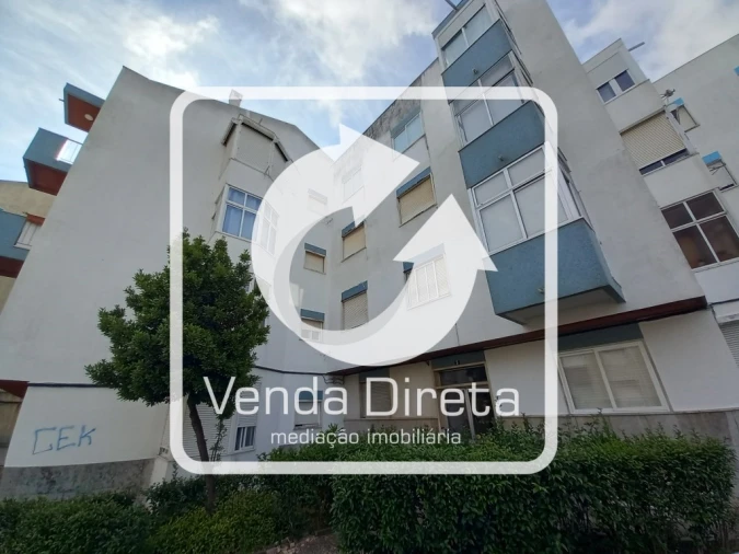 Apartamento T2 para Venda em Póvoa de Santo Adrião e Olival Basto