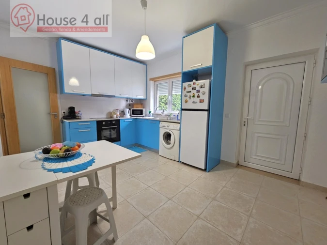 Apartamento T3 para Venda em Tornada e Salir do Porto Foto 1