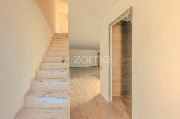 Moradia T2 para Venda em Ribeira Foto 5