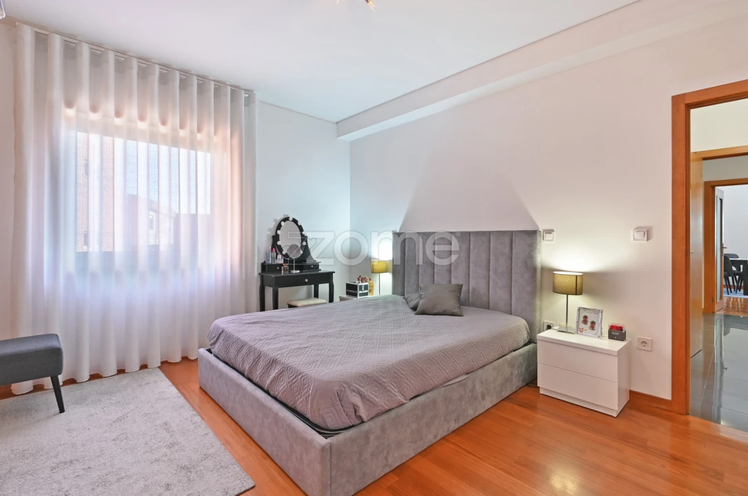 Apartamento T2 para Venda em Castêlo da Maia Foto 19