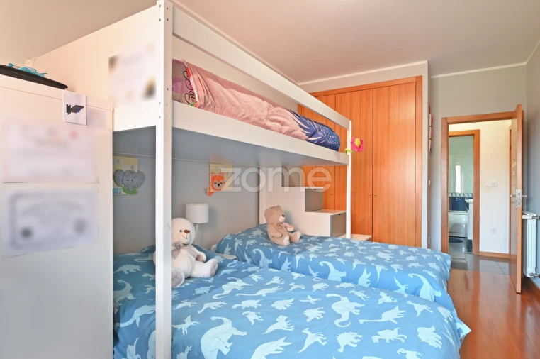 Apartamento T2 para Venda em Castêlo da Maia Foto 16