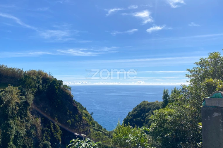 Moradia T3 para Venda em Ponta Garça Foto 1