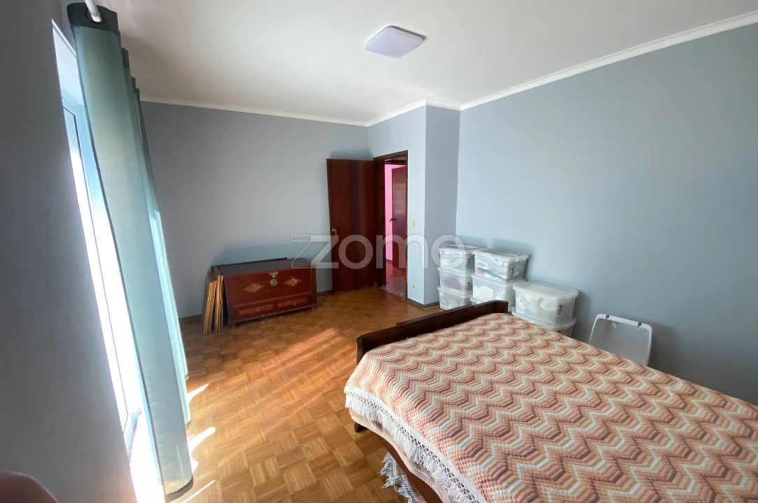 Moradia T3 para Venda em Ponta Garça Foto 13