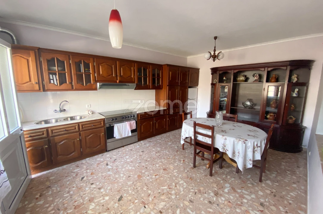 Moradia T3 para Venda em Ponta Garça Foto 10