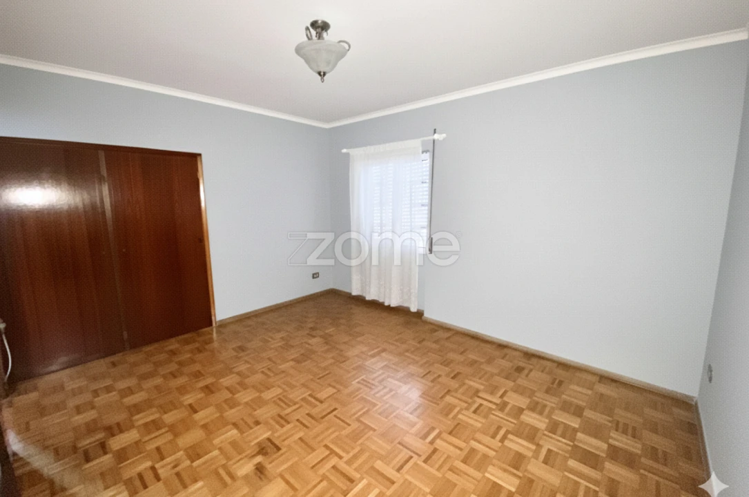 Moradia T3 para Venda em Ponta Garça Foto 11