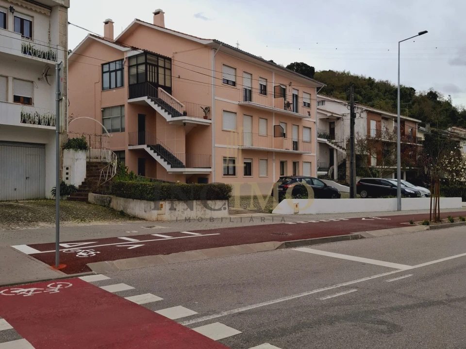 Apartamento T3 para Venda em Eiras e São Paulo de Frades Foto 1