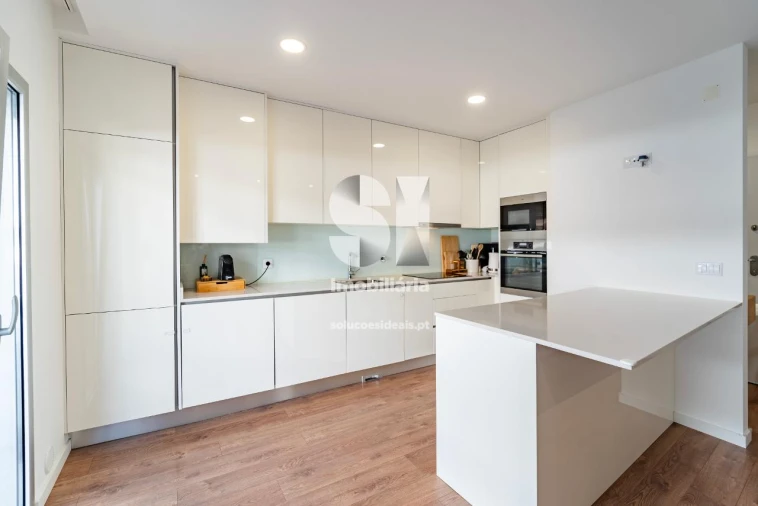 Apartamento T2 para Venda em Parceiros e Azoia Foto 11