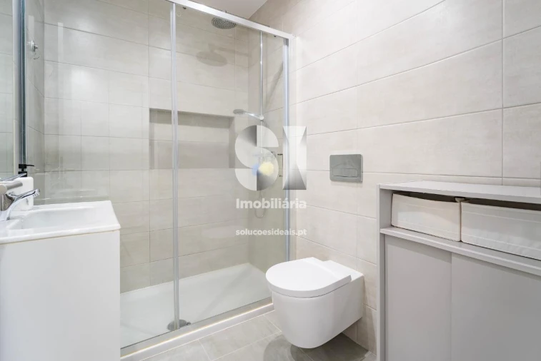 Apartamento T2 para Venda em Parceiros e Azoia Foto 26