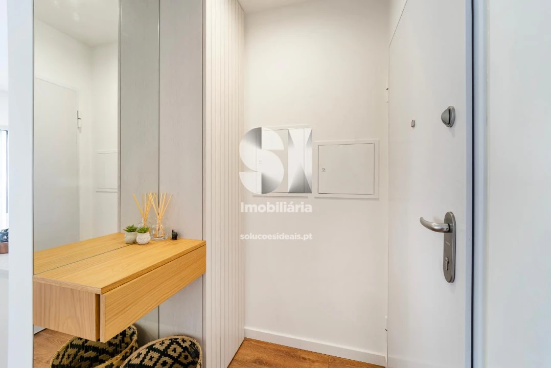 Apartamento T2 para Venda em Parceiros e Azoia Foto 3