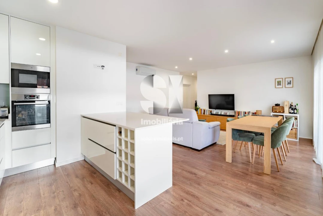 Apartamento T2 para Venda em Parceiros e Azoia Foto 15