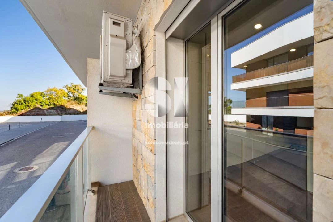 Apartamento T2 para Venda em Parceiros e Azoia Foto 18