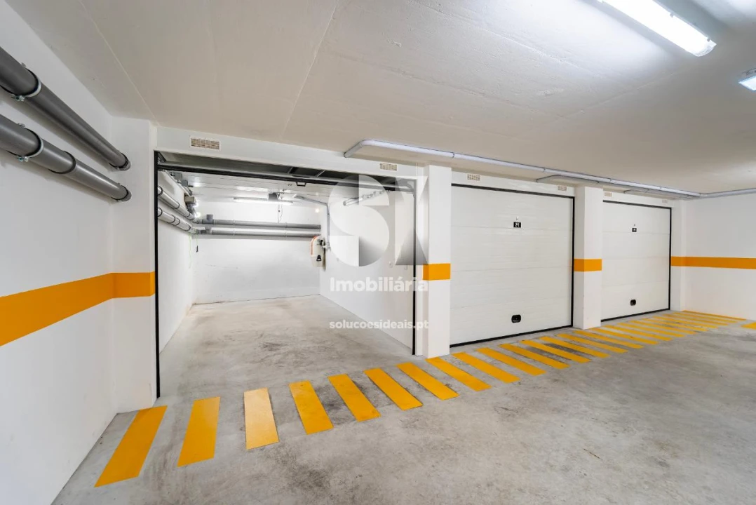 Apartamento T2 para Venda em Parceiros e Azoia Foto 30