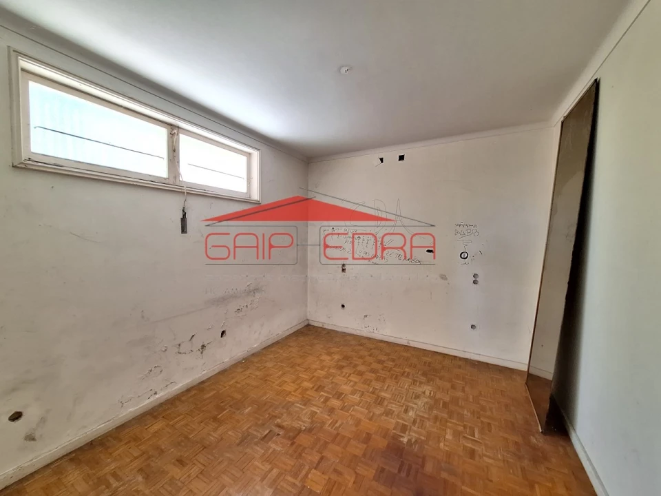 Moradia T6 para Venda em São João da Madeira Foto 16