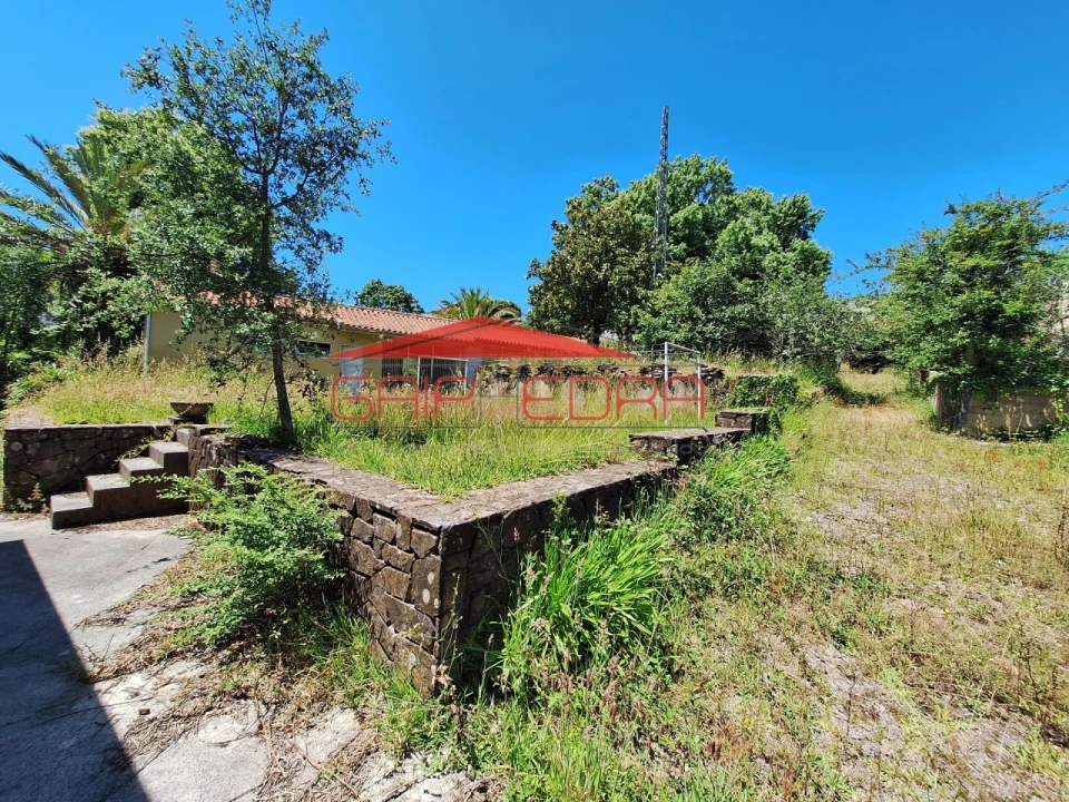 Moradia T6 para Venda em São João da Madeira Foto 47