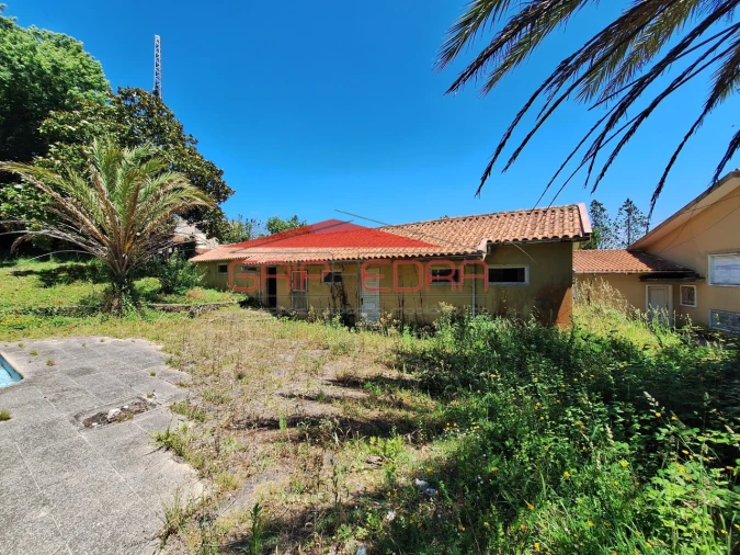 Moradia T6 para Venda em São João da Madeira Foto 14