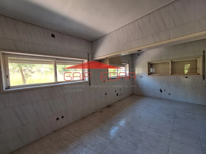 Moradia T6 para Venda em São João da Madeira Foto 30